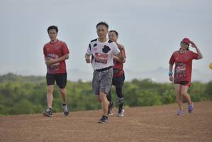 BIB: 0407
                            <button type="button" onclick="openModal(5132969)" class="btn btn-primary btn-sm float-right btn-popup" data-toggle="modal" data-target=".modal-high-quality">
                        <i class="fas fa-shopping-cart"></i> Add to Cart
                    </button>
                                            <button type="button" onclick="isThisMe(5132969, true)" class="btn btn-success btn-sm float-right btn-popup btn-isme hidden" data-toggle="tooltip" data-placement="bottom" title="นี่คือรูปของคุณใช่ไหม คลิกที่นี่เพื่อเอาเข้าอัลบั้ม">
                        <i class="fas fa-plus"></i> Add to album
                    </button>
                    <button type="button" onclick="isThisMe(5132969, false)" class="btn btn-warning btn-sm float-right btn-popup btn-isnotme hidden">
                        <i class="fas fa-ban"></i> Remove from album
                    </button>